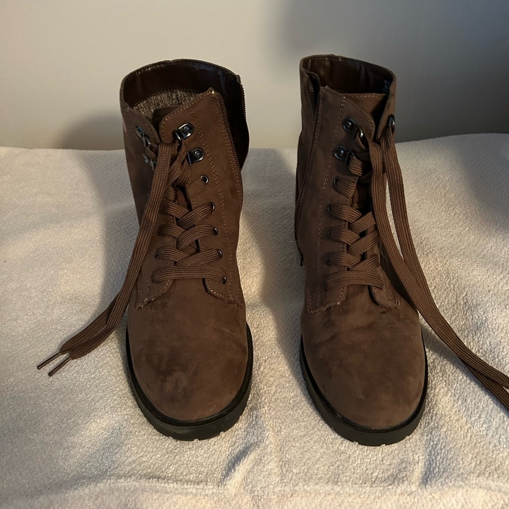 Kelly & Katie Brown Ankle Boots